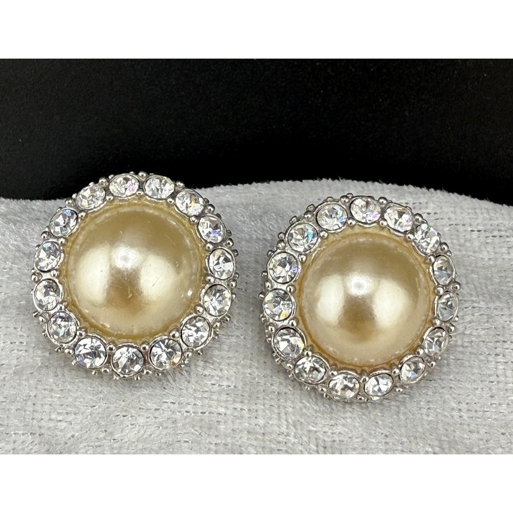 Vintage KJL Earrings Silver Tone Faux Pearl Rhinestone Halo Studs 0.75in